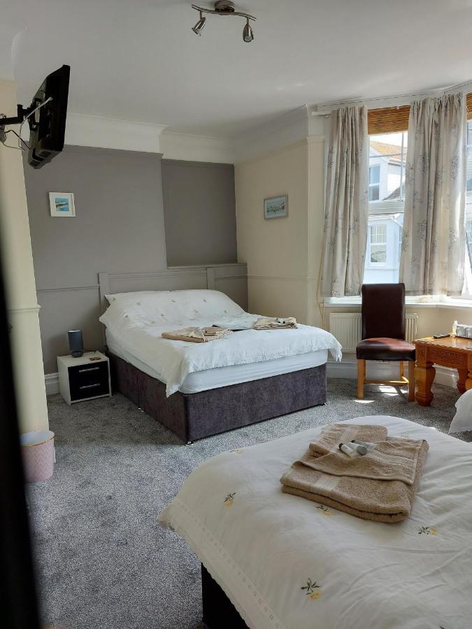Beach House Paignton Bagian luar foto